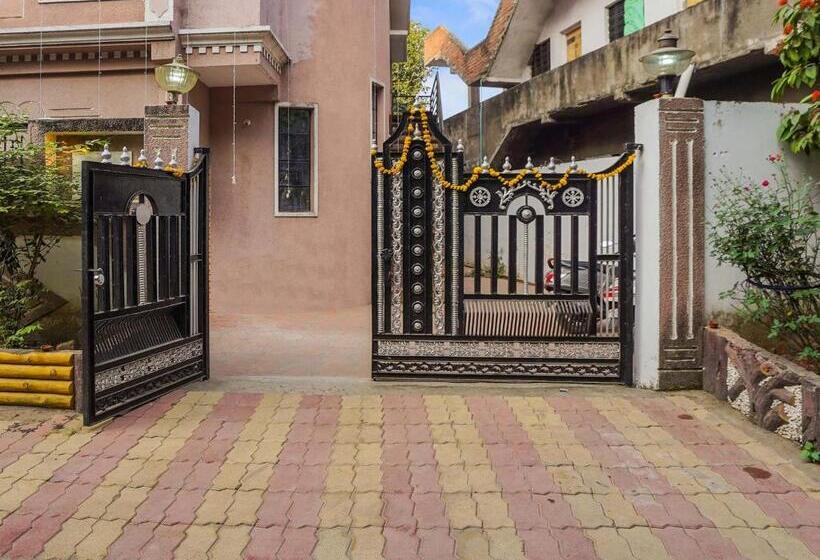 Oyo Flagship Hotel 69 Stays