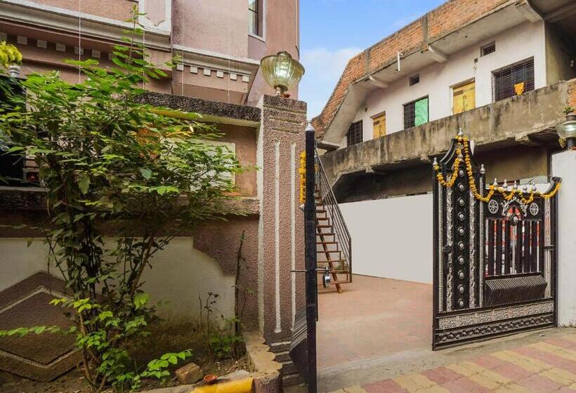 Oyo Flagship Hotel 69 Stays