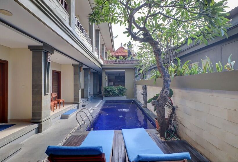 Oyo Life 92852 Singgah Hotel Legian