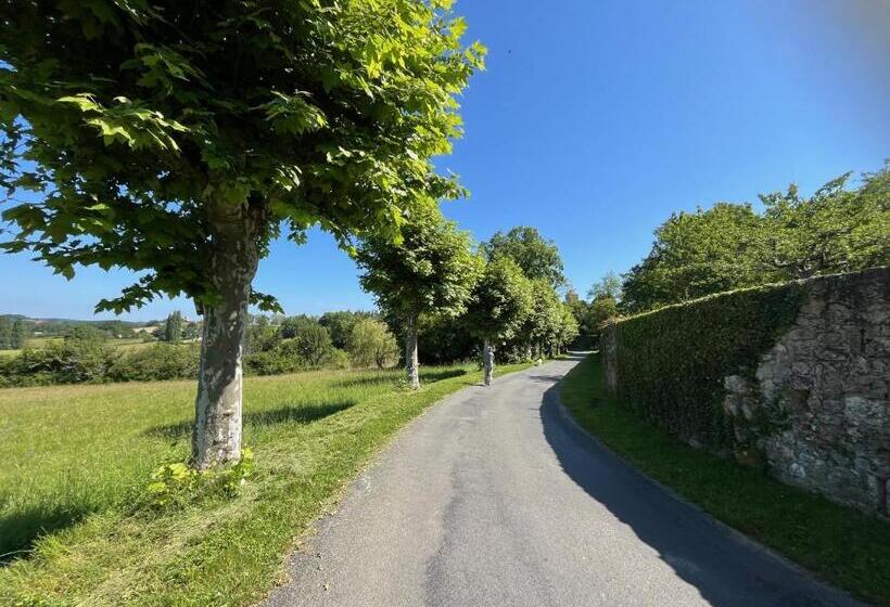 Пансион 1 Rue Pasquet Pool Suite With Kitchen