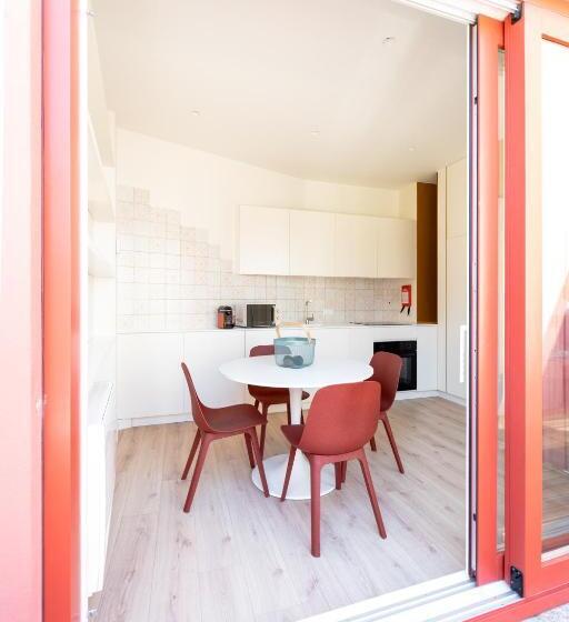 بنسيون A Mar By Alojamento Ideal