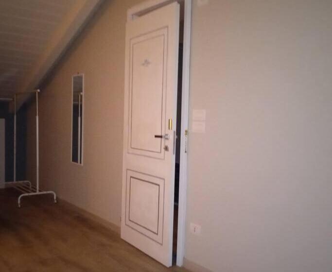 بنسيون Casa Vittoria