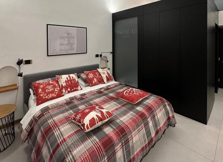 Пансион Dislocati Bnb   Jacuzzi Privata   Cucina   Tv60   Minimal Luxury