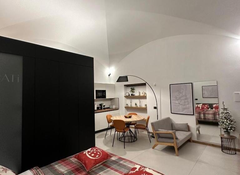 Пансион Dislocati Bnb   Jacuzzi Privata   Cucina   Tv60   Minimal Luxury