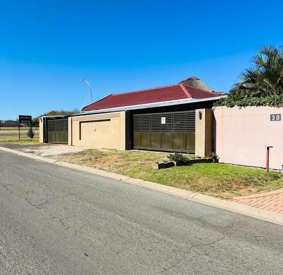 פנסיון Exclusive Guest House