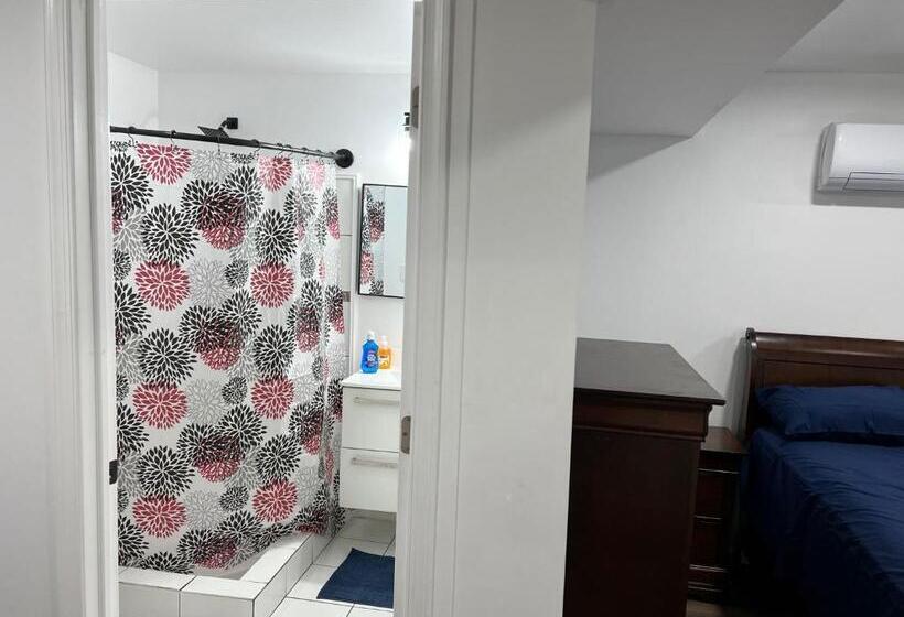 Пансион Executive Guesthouse