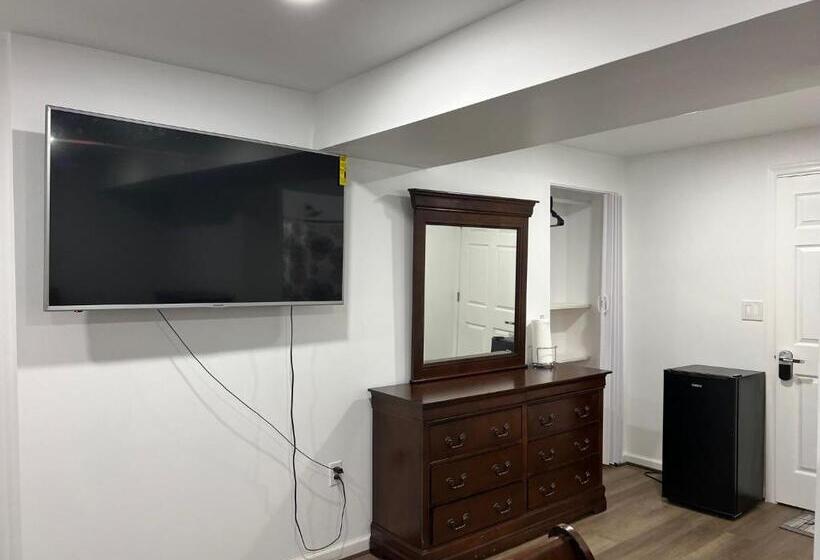 Пансион Executive Guesthouse