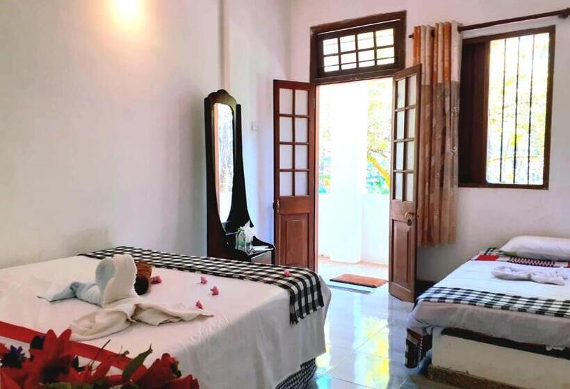 بنسيون Green Shade Resort & Haritha Sewana