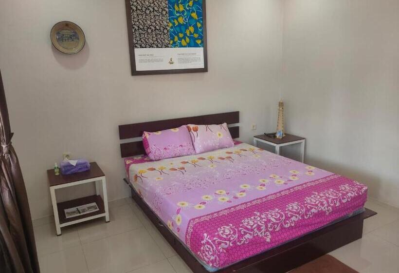 بنسيون Homestay Melty Aprianti Tanjong Tinggi