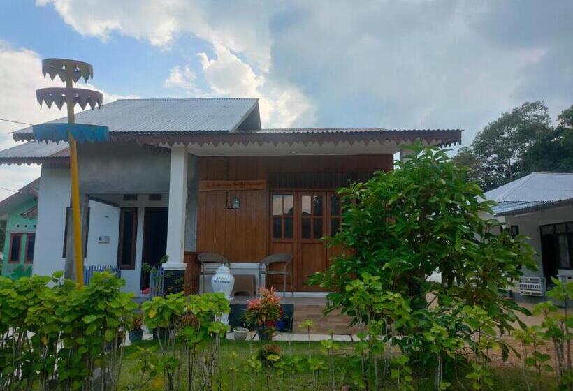 بنسيون Homestay Melty Aprianti Tanjong Tinggi