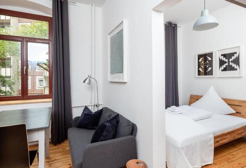 膳宿费 Künstlerzimmer Im Kulturhaus Häselburg