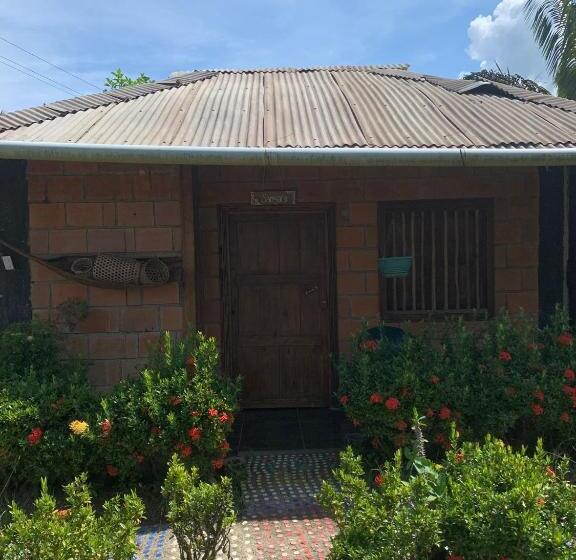 펜션 La Finquita De Jamgara