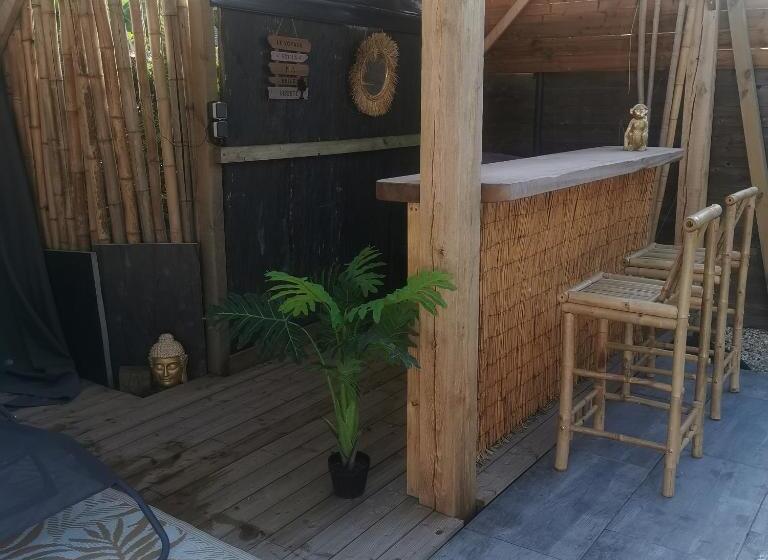 بنسيون Logement Cosy Avec Piscine Et Jacuzzi Privatifs 4 étoiles