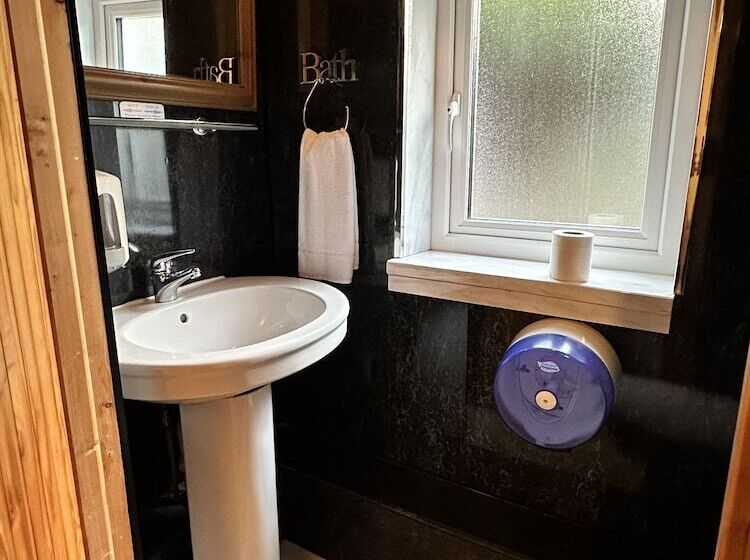 펜션 Malahide Guest Rooms