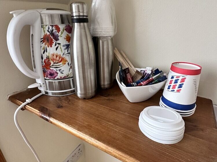 펜션 Malahide Guest Rooms