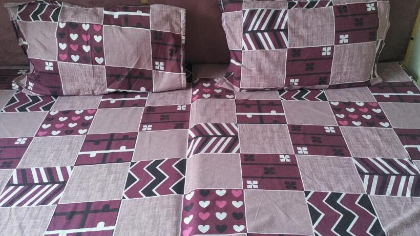 Пансион Midcity Inn Guest House