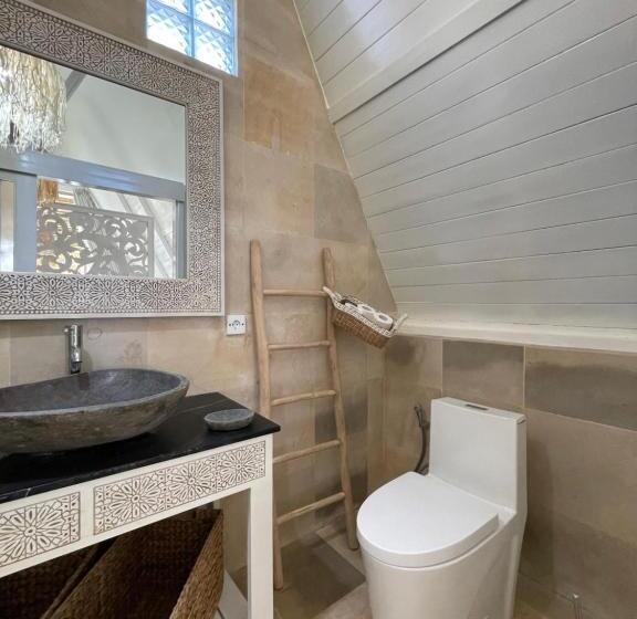 פנסיון Piramida S White Villa S Bali