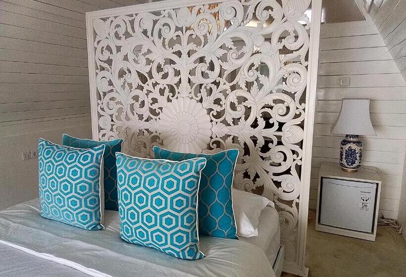 פנסיון Piramida S White Villa S Bali