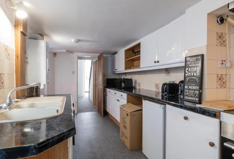 Пансион Quality Stay Room