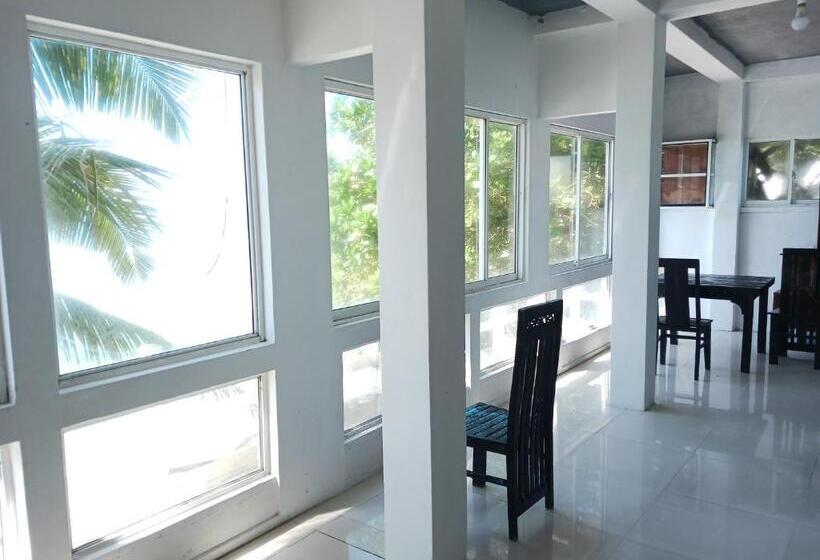 펜션 Seashore Resort & Villa