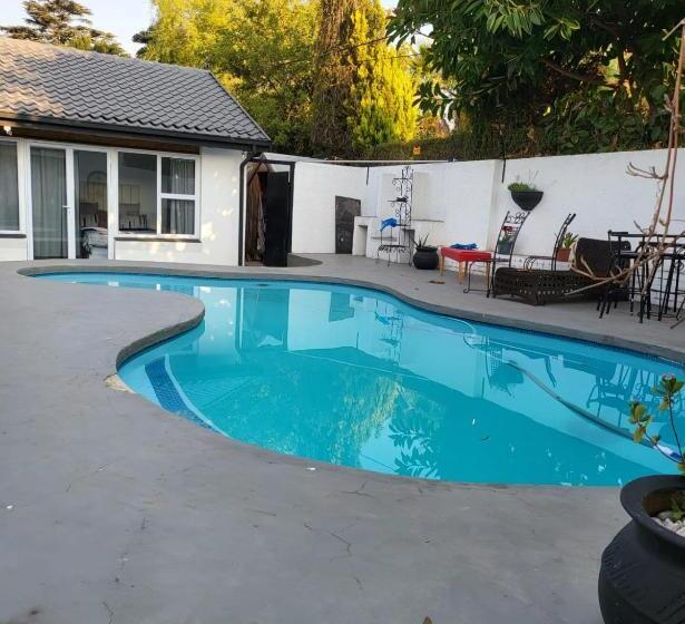 膳宿费 Sky View Guest House