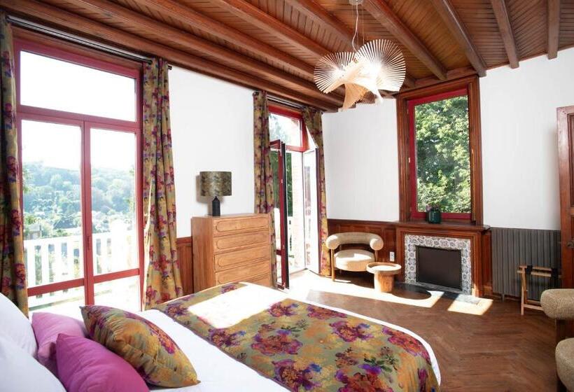 펜션 Villa Eliane   Parking Privé