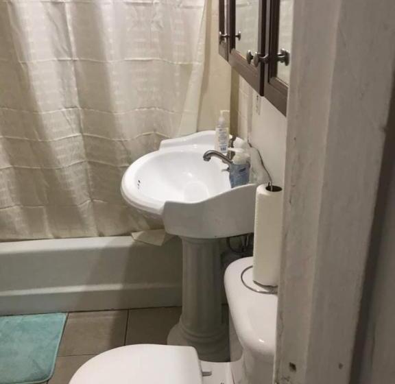 پانسیون West End Haven