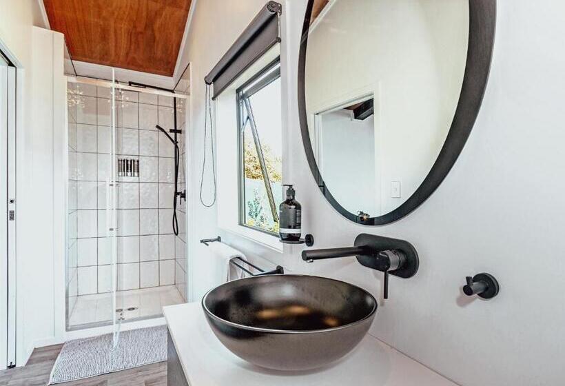 استراحتگاه Black Label Retreats