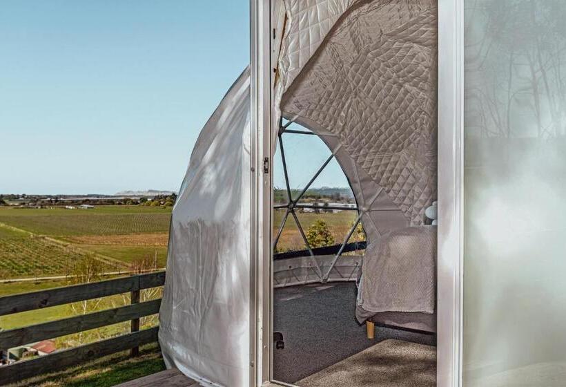 استراحتگاه Black Label Retreats