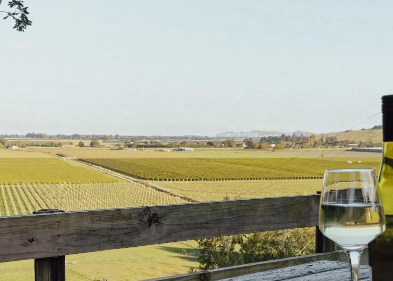 استراحتگاه Black Label Retreats