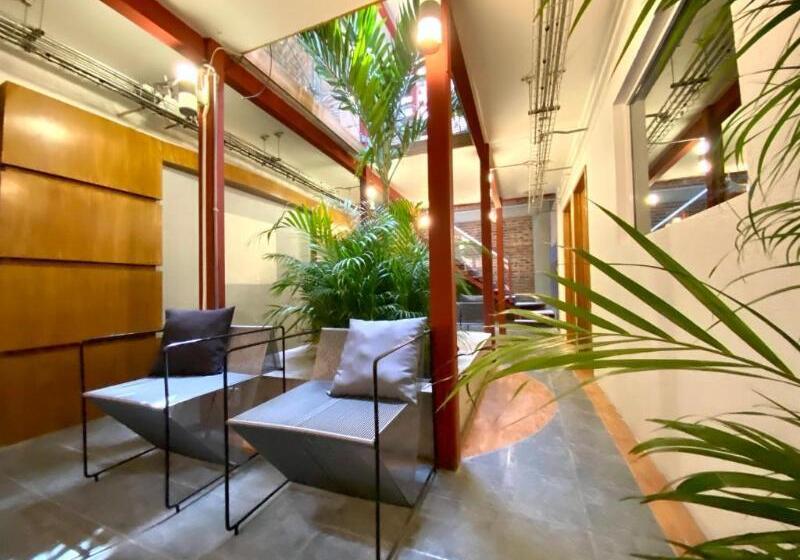 Roomies Hostel Reforma El ángel