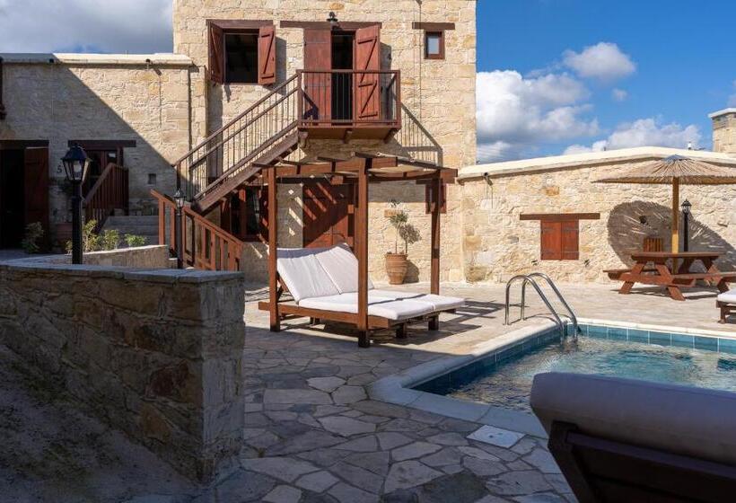 Stone Court Boutique Studios