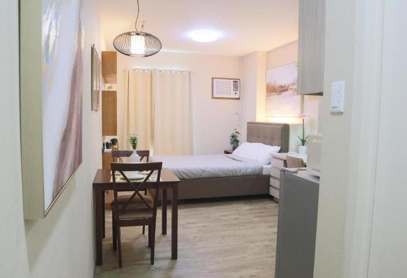 Urban Retreat At Avida Tower