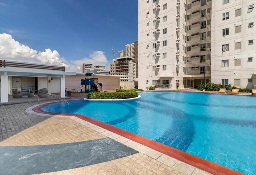 Urban Retreat At Avida Tower