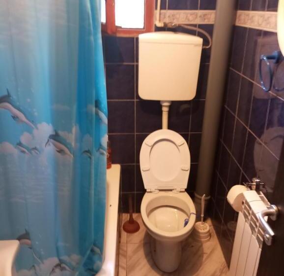 هاستل Airport Md Rooms 2