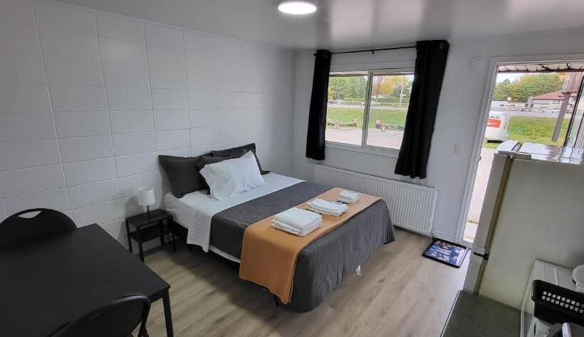 فندق صغير Happyland Inn