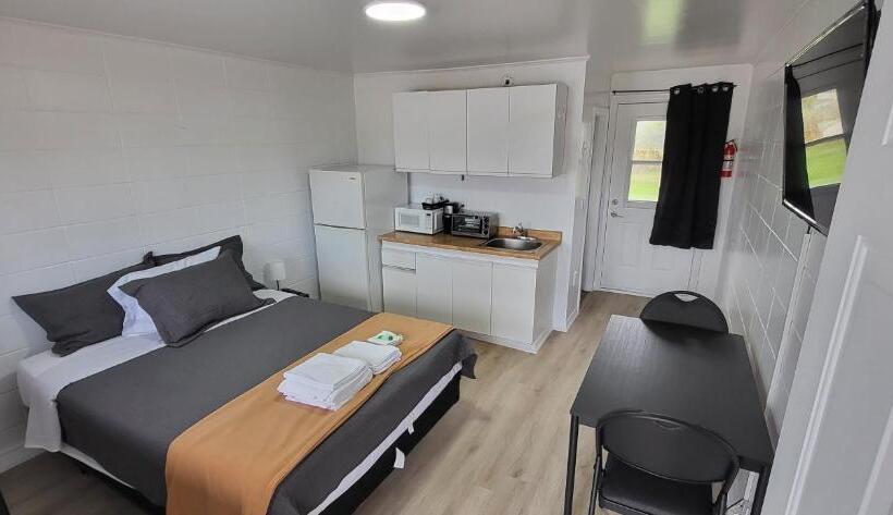 فندق صغير Happyland Inn