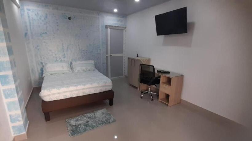 호스텔 Posada High Tide