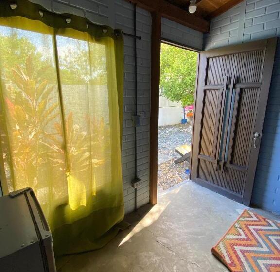 Общежитие Posada Miss Anibel