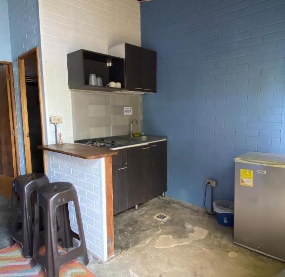 Общежитие Posada Miss Anibel