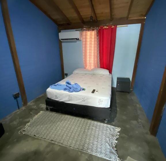 Общежитие Posada Miss Anibel