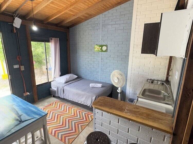 Общежитие Posada Miss Anibel