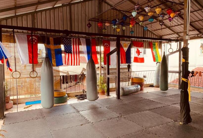 فندق صغير Villa Martial Arts Gym & Guesthouse