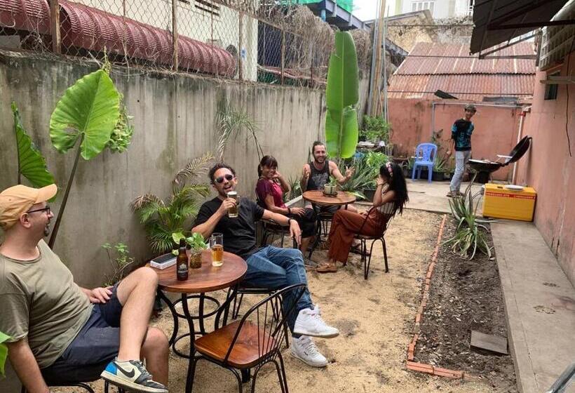 فندق صغير Villa Martial Arts Gym & Guesthouse