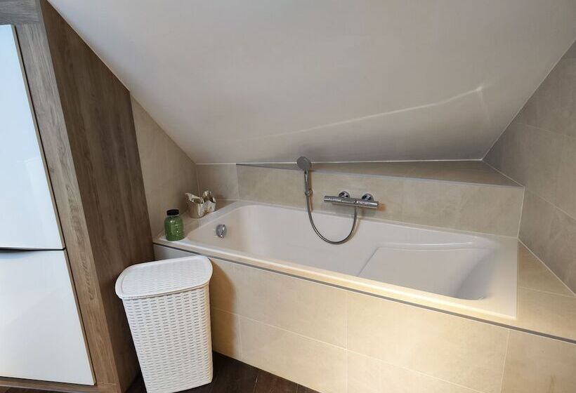 مبيت وإفطار Au Ch Ti Suisse