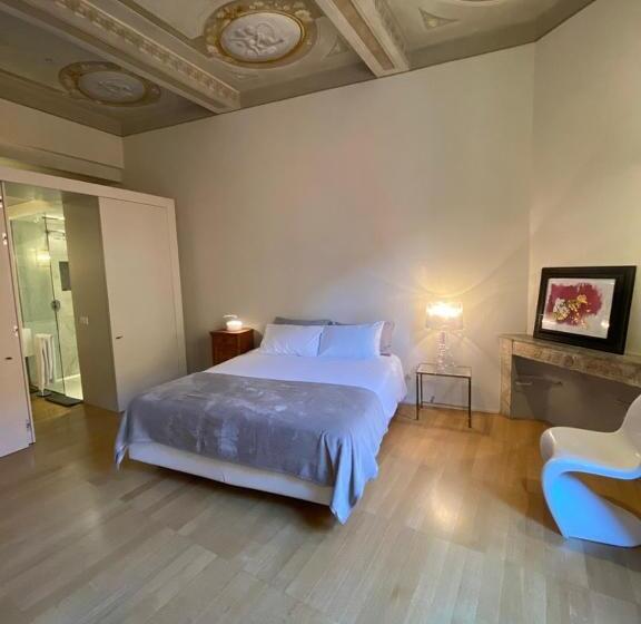 تختخواب و صبحانه Bb A Parma Duomo