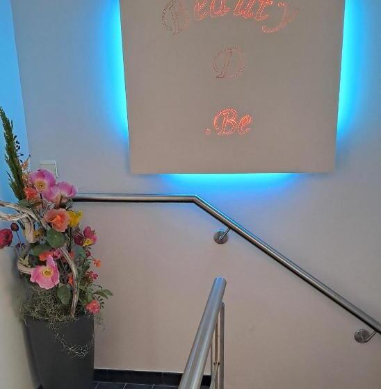 مبيت وإفطار Beautyd Familie  Of Gezinskamer Junior Suite Centrum Gullegem