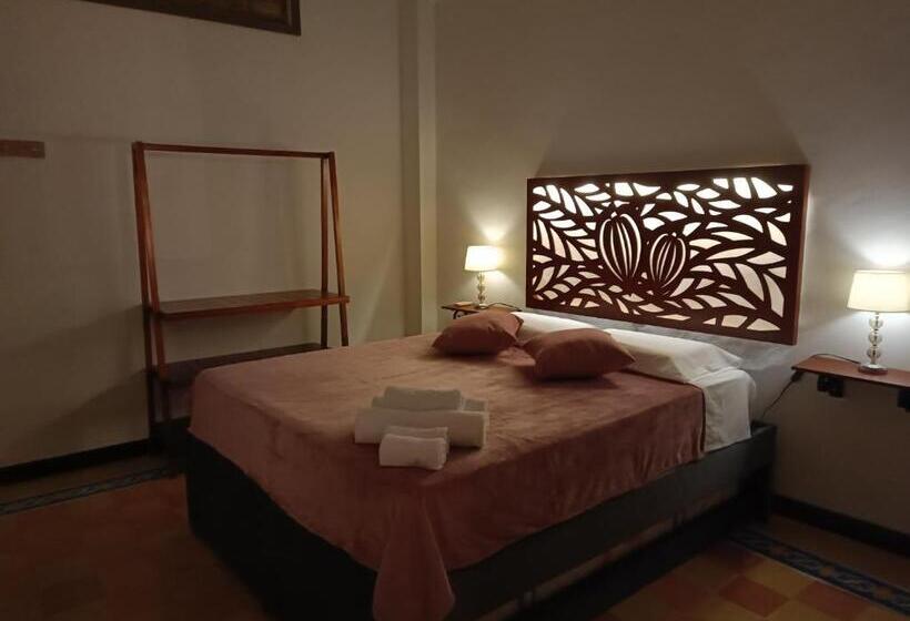 تختخواب و صبحانه Casa Carambolo