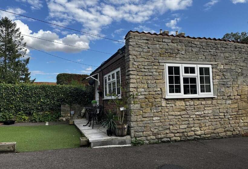 Bed and Breakfast Crown & Anchor