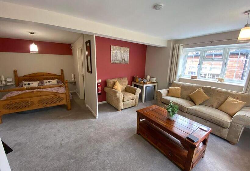 Bed and Breakfast Crown & Anchor